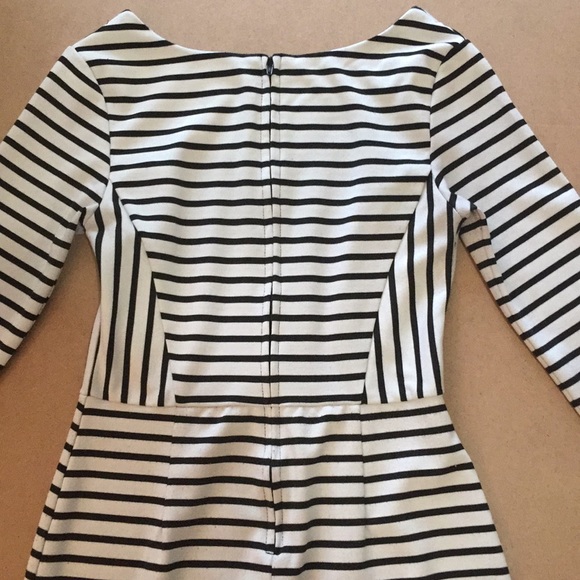 B&W 1/4 Sleeve Dress - Picture 2 of 4